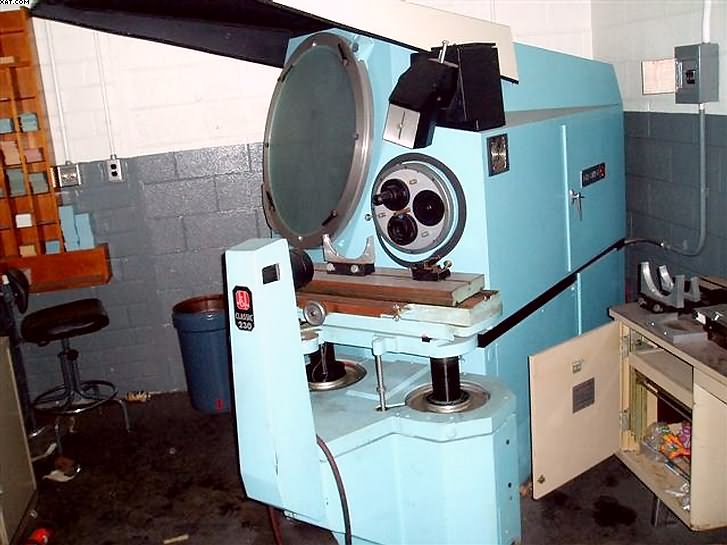 JONES-LAMSON Optical Comparator, Classic 230.